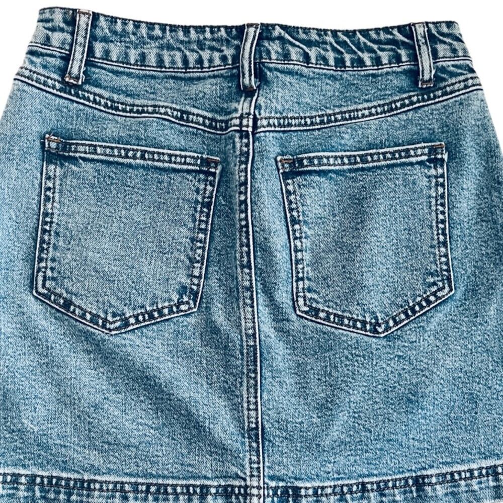 House Of Harlow 1960 Jean Skirt  Mini Denim City Beach
Size 6 - Picture 5 of 5